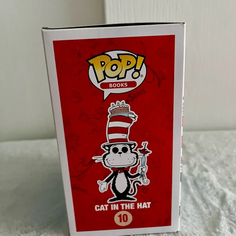 FUNKO pop vinyl figure CAT IN THE HAT # 10   Dr Seuss. 2017 BoxLunch Exclusive
